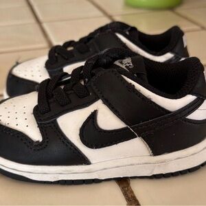 Nike Kids Black and White Low-Top Sneaker